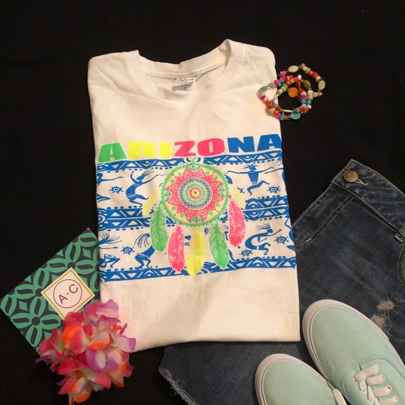 NWOT bright colors dreamcatcher Arizona tshirt tee - Picture 7 of 7
